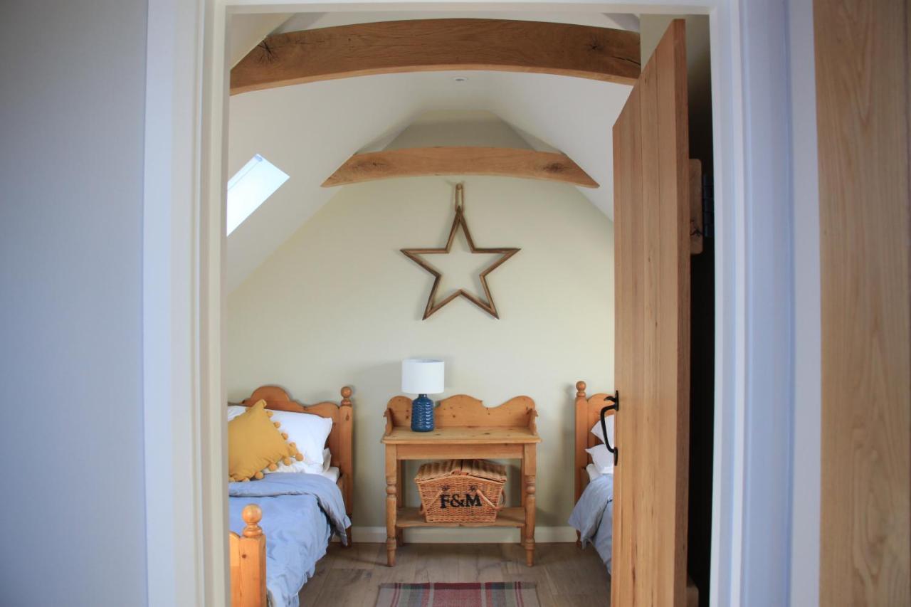 Charming And Luxury Retreats On Our Farm Billingshurst Exterior foto
