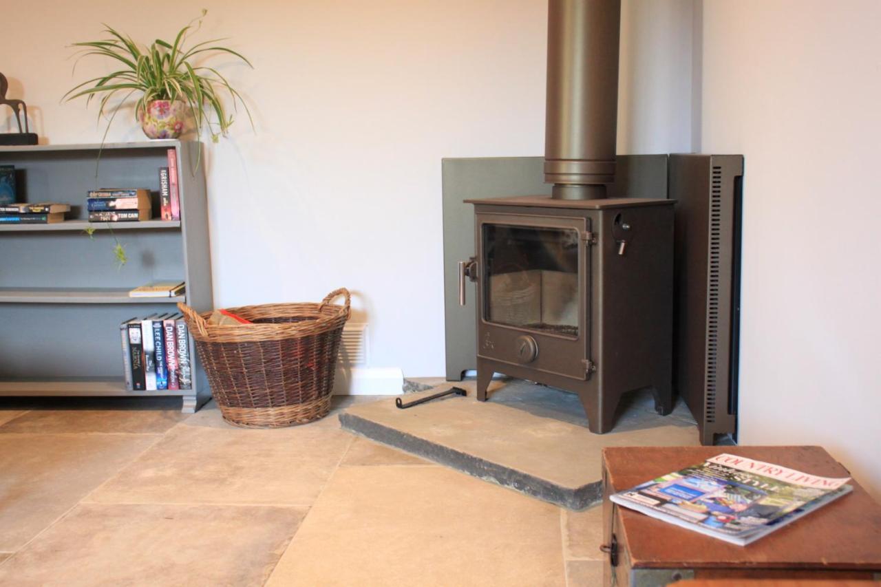 Charming And Luxury Retreats On Our Farm Billingshurst Exterior foto