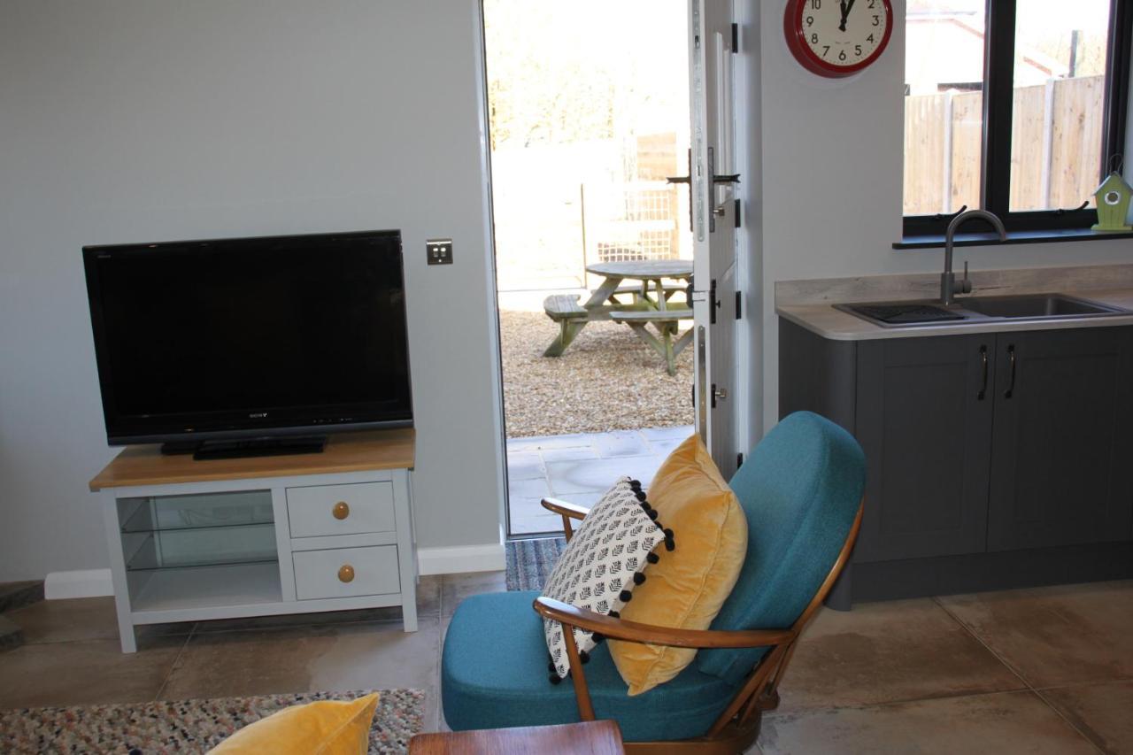 Charming And Luxury Retreats On Our Farm Billingshurst Exterior foto